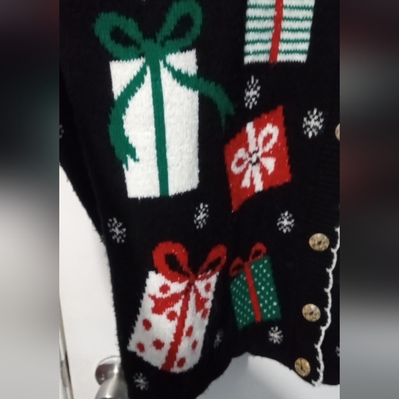 Festive Black Cardigan with Holiday Motifs - Picture 3 of 5